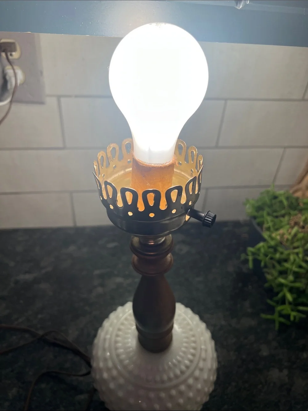 Vintage-style Hobnail Milk Glass Table Lamp with Brass Accents - White & Brass
